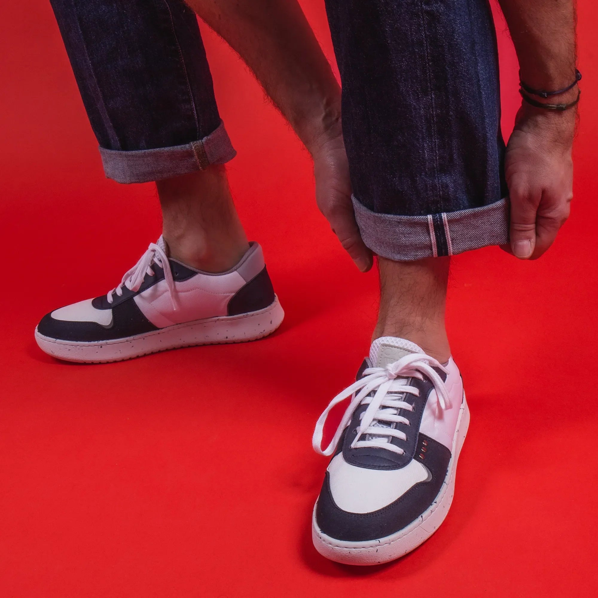 Me.Land Evan baskets vegan blanc bleu marine recyclées