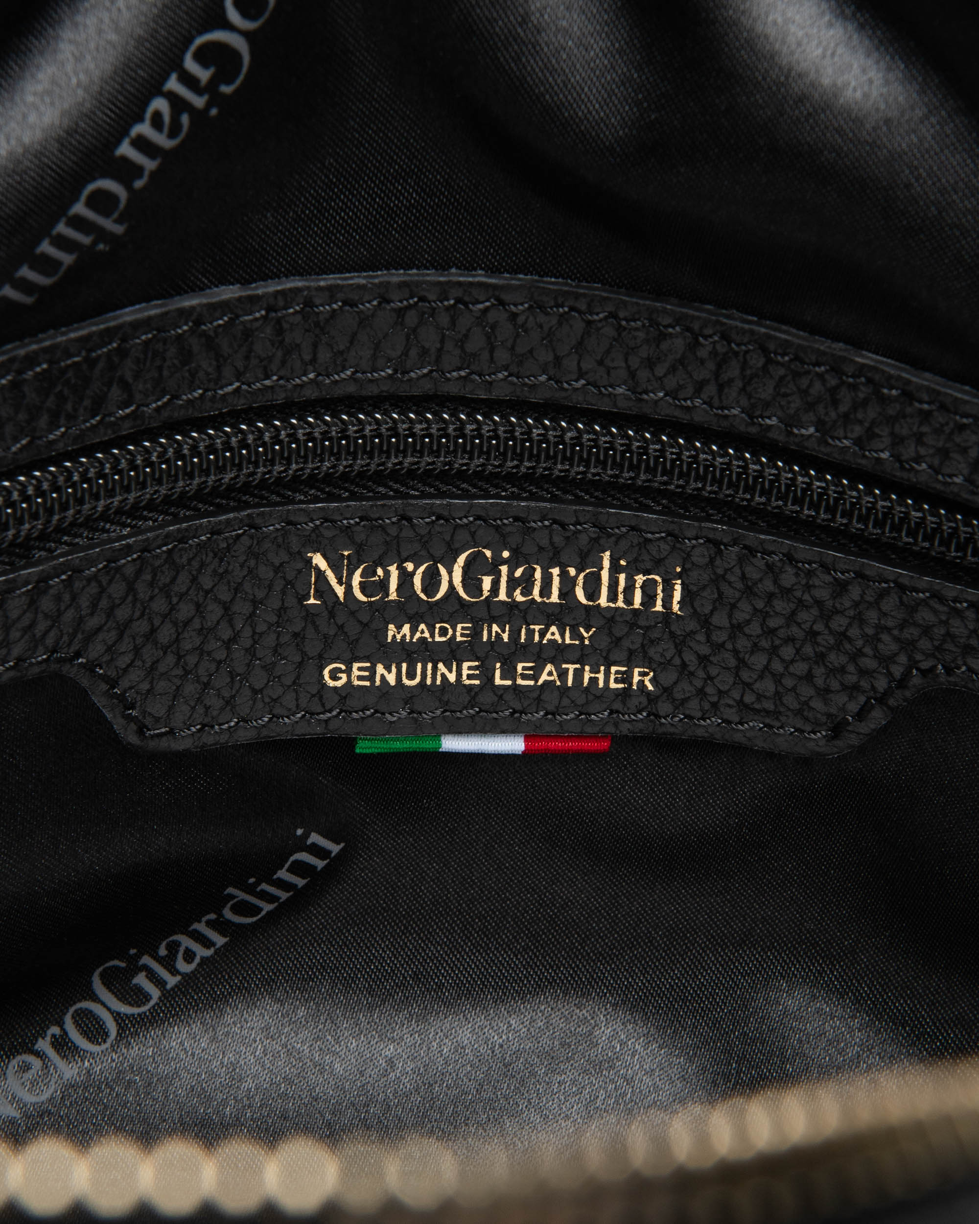 Nero Giardini Bags sac épaule femme cuir boucles dorées