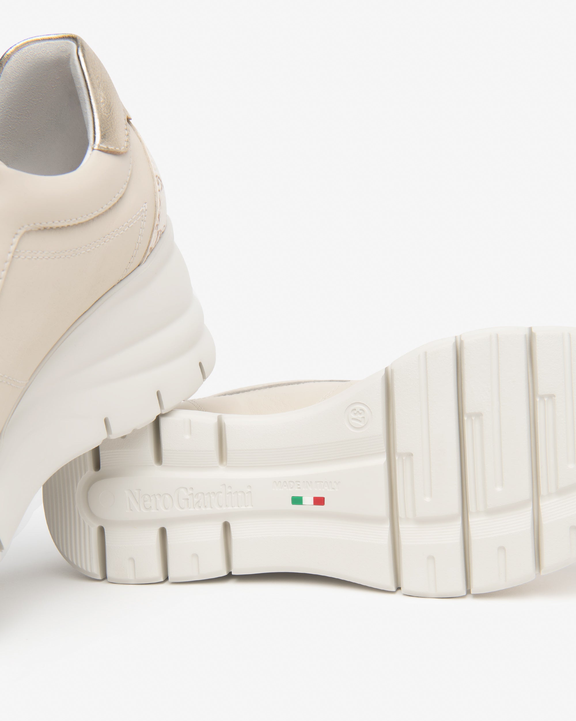 Nero Giardini Sneakers baskets cuir femme 38 tissu