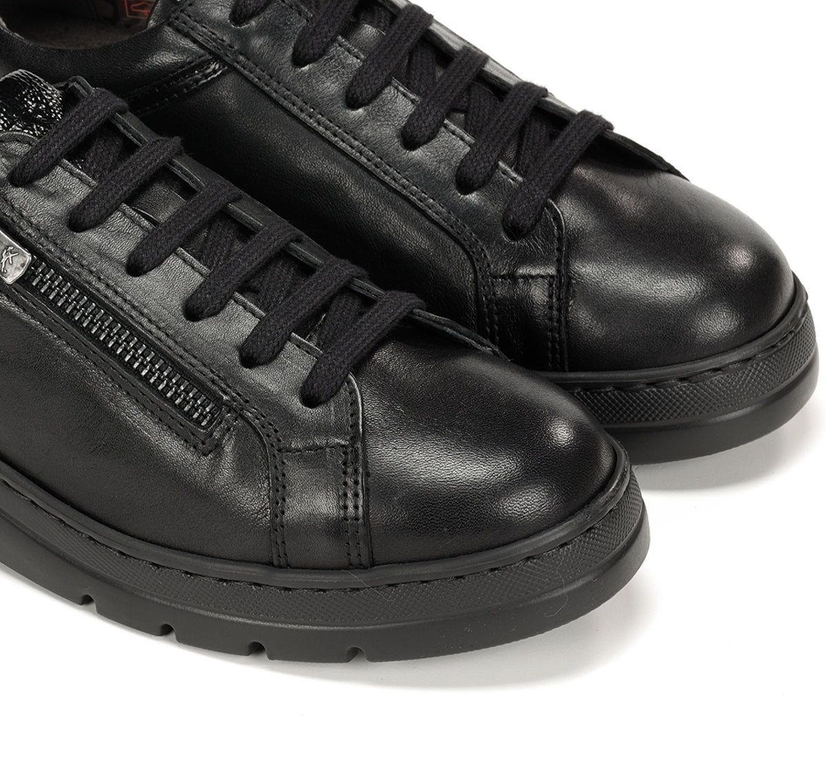 Fluchos Pompas F1666 basket noir femme legere