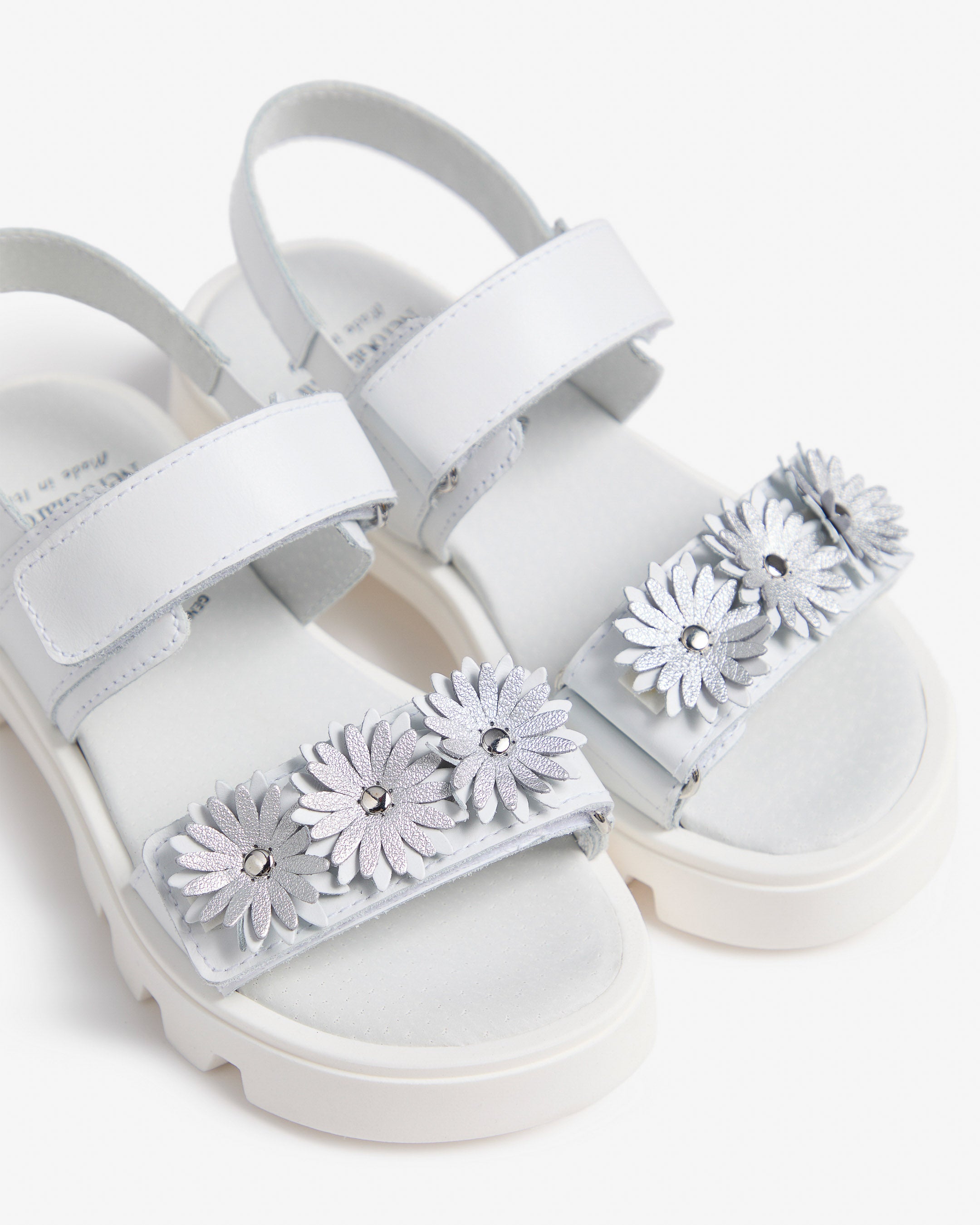 Nero Giardini Sandals sandales cuir fille confort