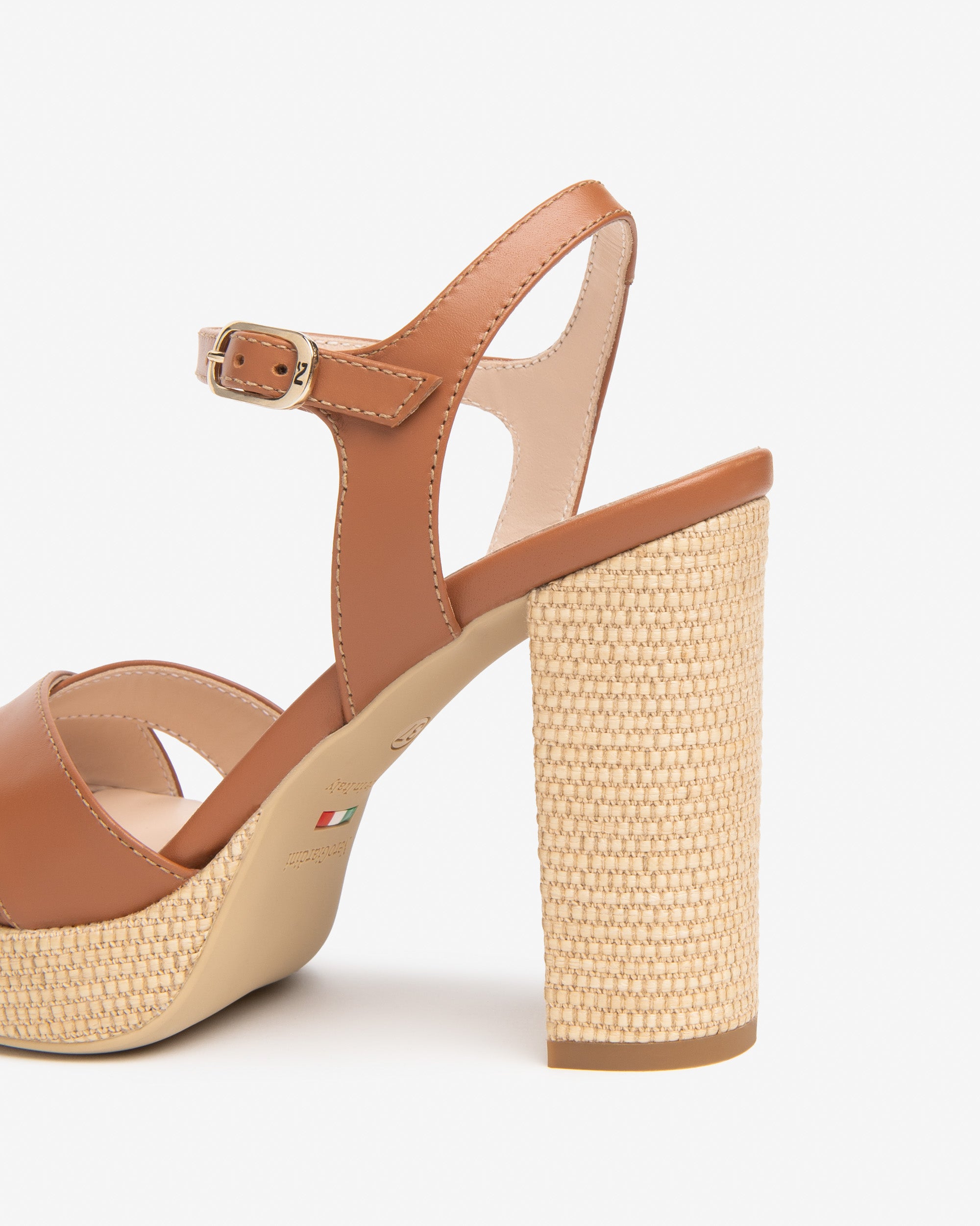 Nero Giardini Sandals sandales cuir femme