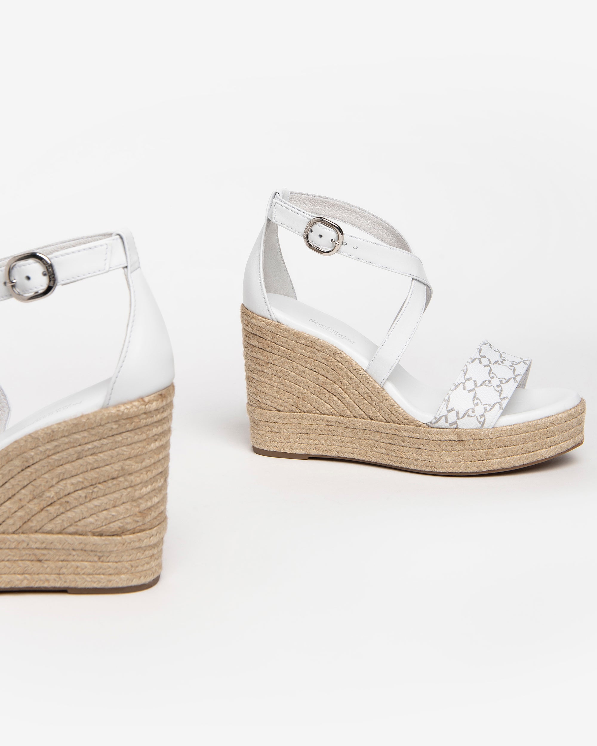 Nero Giardini Sandals sandales cuir femme 39