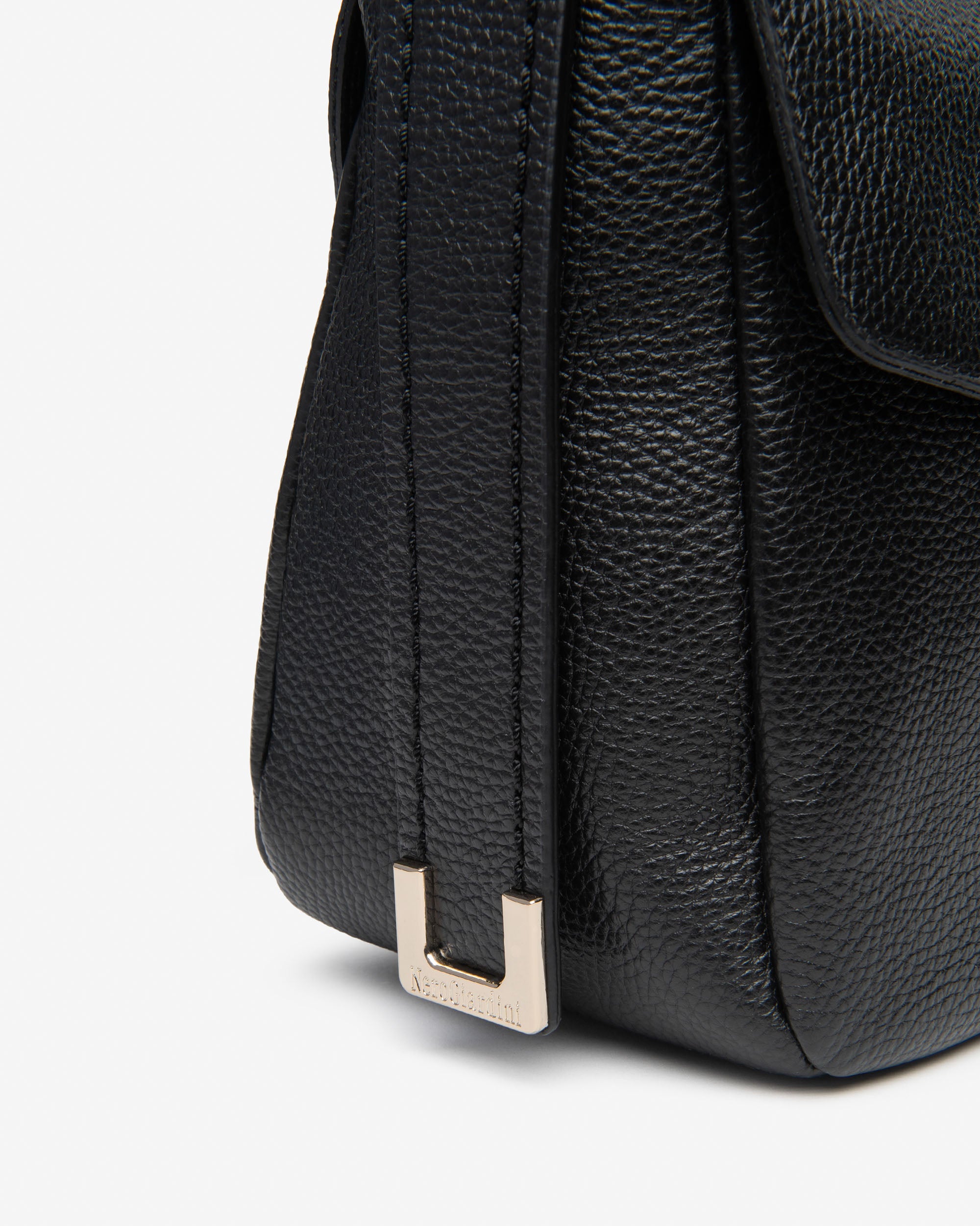 Nero Giardini Bags sac épaule femme cuir boucles dorées