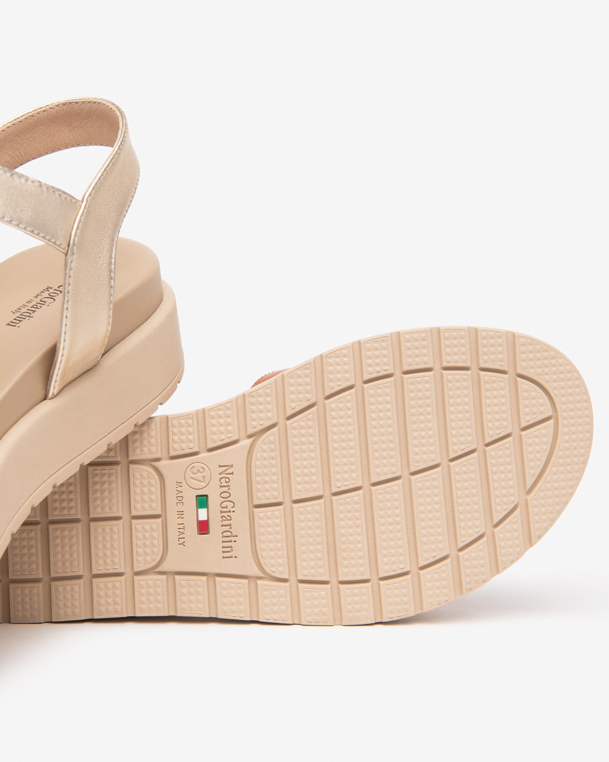 Nero Giardini Sandals sandales cuir femme